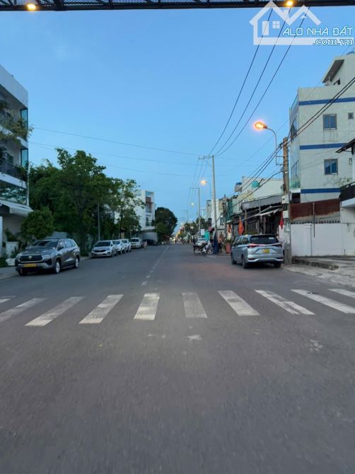 Phạm Hữu Lầu nối dài 1368 Lê Văn Lương  ĐẤT PHÂN LÔ XÂY DỰNG TỰ DO - HÀNG F0 - CÒN LẠI 3 L - 1