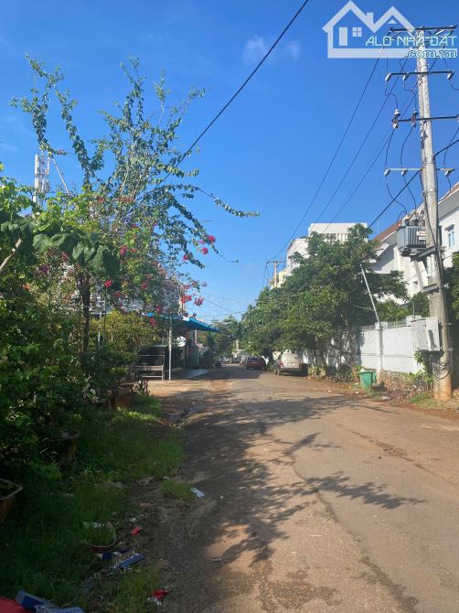 BÁN ĐẤT MẶT TIỀN TÔ HIỆU- TÂN AN- SAU TOÀ NHÀ VIETTEL - 1