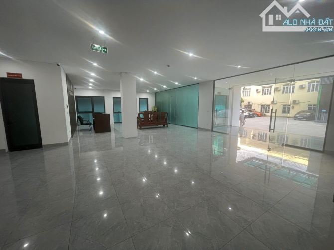 Cho thuê văn phòng tại Vũ Tông Phan - DT 58m2– 65 m2- 120 m2-165 m2 giá rẻ - 1