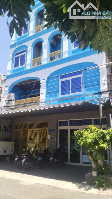 Bán Căn 2 tầng xây dở Phạm Văn Tráng - 1