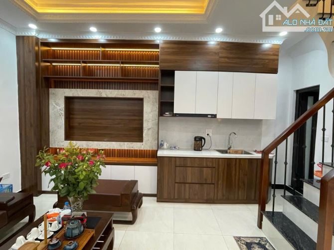 BÁN NHÀ THỤY KHUÊ - VÕNG THỊ TÂY HỒ 40M 4 TẦNG NHÀ ĐẸP NGÕ THÔNG GẦN HỒ TÂY GIÁ CHỈ 9.8 TỶ - 1