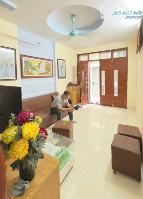 Bán nhà Tả Thanh Oai, Thanh Trì, Ô tô, nở hậu, 37m2, 5.75 tỷ - 1