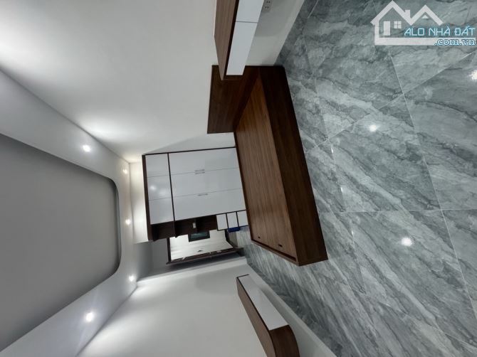 Bán nhà Nguyên Xá, 39m-5tầng chỉ 7 tỷ, Nhà đẹp ở sướng, ô tô đỗ cửa, lô góc mặt ngõ, hiếm - 1