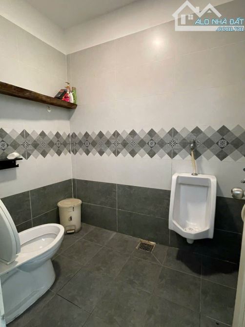 Cần bán nhà HXH Tô Hiến Thành sát Kingdom101, DT 5x20m vuông vức, 4 tầng BTCT. Giá 17,5 Tỷ - 1