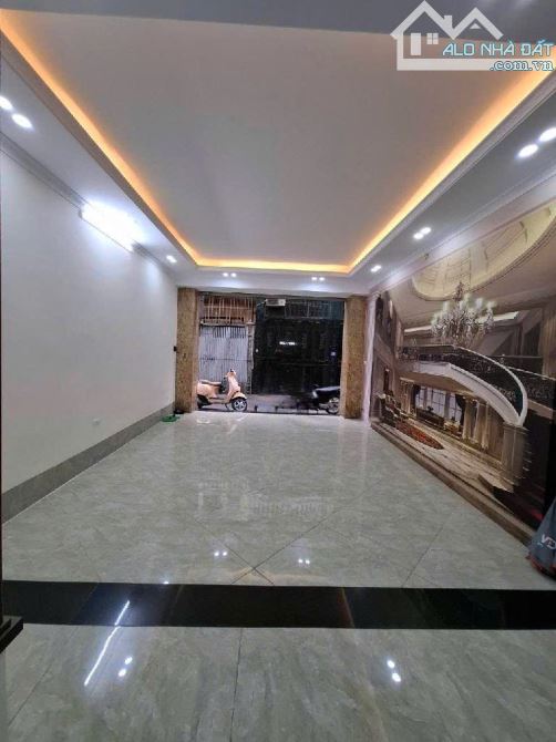 Bán nhà Thịnh Hào 1, oto tránh, 72m2 4 tầng giá chỉ 20,1 tỷ - 1