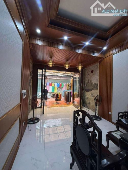 Trung tâm phố Lụa 60m2 4 tầng 14 tỷ ngõ thông ô tô - 1