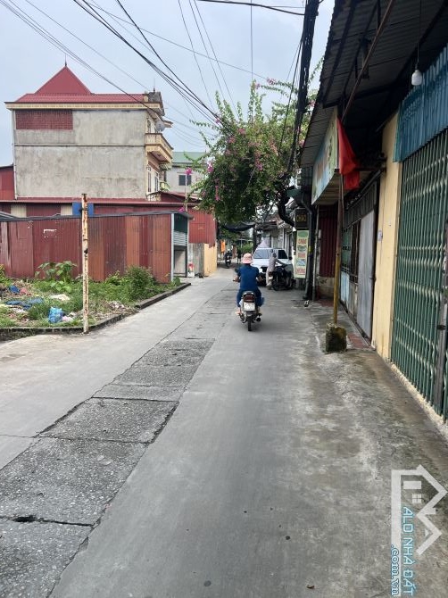 THANH KHOẢN LÔ GÓC NGÃ TƯ QUANG MINH , TRỤC Ô TÔ TRÁNH, CHỈ HƠN 3 TỶ - 1