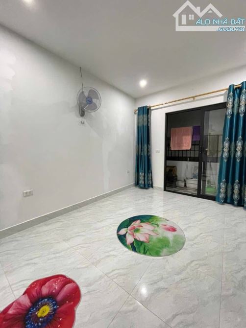 NHÀ PHỐ TÂN TRIỀU SIÊU ĐẸP 30M 4T MT3,6M 5,85 TỶ FULL NỘI THẤT. - 1