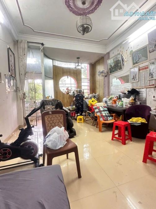 Nhà 3 tầng mặt tiền Phan Bội Châu-trung tâm sầm uất nhất BMT  Diện tích: 4.3 * 22 - 1
