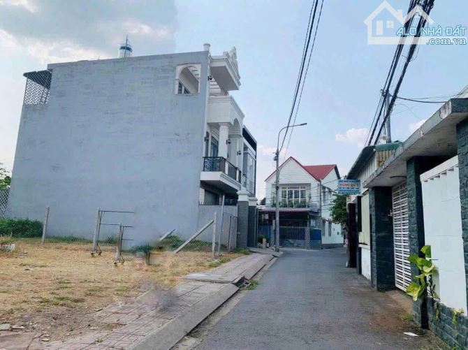 Nhà Phố Long Thành ,125m2 Sổ Riêng. 1 Trệt 1 Lầu 4PN ,2WC. Giá 2,5Ty Nguyên Căn - 1