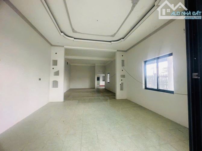 Nhà mặt tiền đường Trần Hưng Đạo, phường Đông Hòa, TP Dĩ An. 26 tỷ - 1