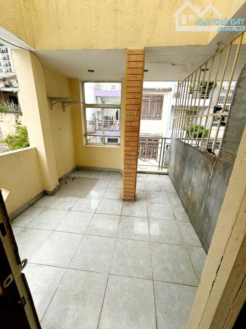 (4pn-3wc), có sân để xe + sân thượng, HXH 230/5 Cao Thắng, Q10 - 1