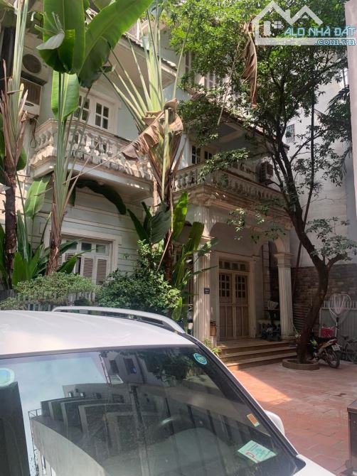 CẦN BÁN BIỆT THỰ SÂN VƯỜN TÂY HỒ 230m2 - 60 tỷ - 1