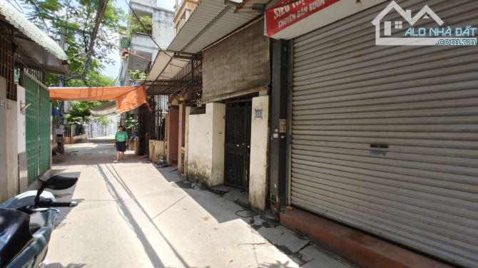 NGUYỄN KHOÁI , 42M² , ĐẤT ĐẸP Ô TÔ ĐỖ CỬA , NGÕ THÔNG , CỰC GẦN PHỐ , 8 TỶ - 1