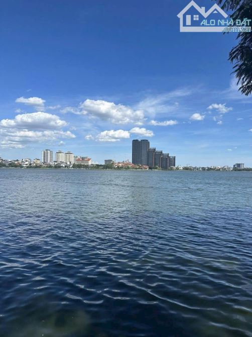 Chỉ 390 tỷ, Quảng Khánh, mặt phố view Tây Hồ,  378m2, mặt tiền 15m - 1