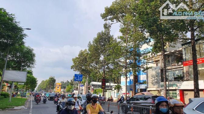 Giá tốt, căn mặt tiền Lý Thường Kiệt P6, Tân Bình 4x20m, 7 tầng, giá 28 tỷ - 1