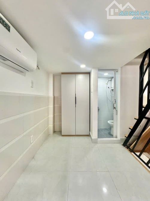 Bán nhà đẹp 4 tầng trung tâm Gò Vấp - tặng nội thất - nhỉnh 2 tỷ - 1