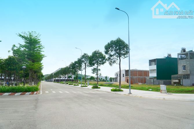 ĐẤT NỀN KĐT PHÚ MỸ, sổ đỏ sẵn công chứng ngay, vị trí siêu VIP giá tốt - 1
