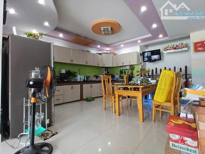 BÁN NHÀ  HẺM  8M BÙI QUANG LÀ,5 TẦNG,120M2,DÒNG TIỀN 37TR/T. GIÁ 14 TỶ - 1