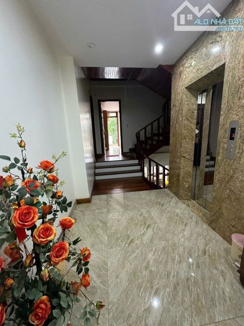 Nhà 4 tầng đường Tôn Thất Thuyết - gần chợ - SIÊU NET - 1