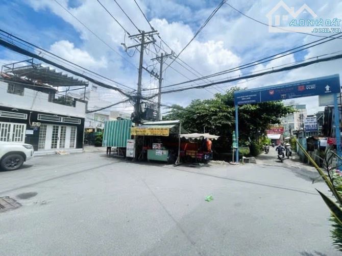Bán đất tặng nhà hẻm xe hơi Dương Quảng Hàm - Gần Đại Học Văn Lang - 60m2 - 6,2 tỷ - 1