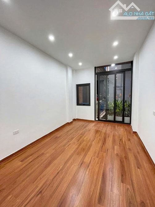 Nhà TT Đống Đa 41m2, 4 tấng, MT 3.8m, Ôtô tránh cách 60m, Nhà đẹp ở luôn - 1