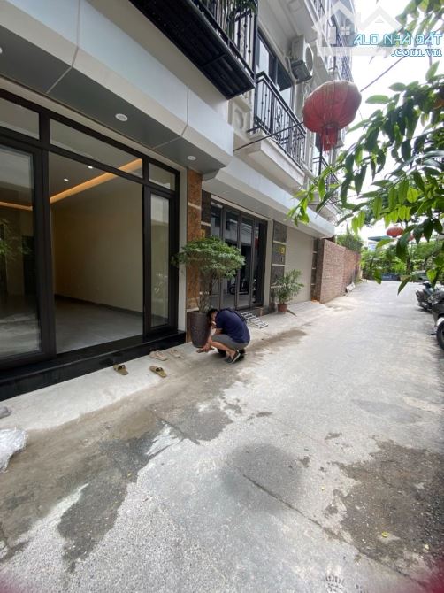 Vị trí đẹp, nhà 5 tầng, thang máy, Ô TÔ 7 chỗ đỗ cửa, Ngô Thì Sỹ - Vạn Phúc, nhỉnh 9 tỷ - 1