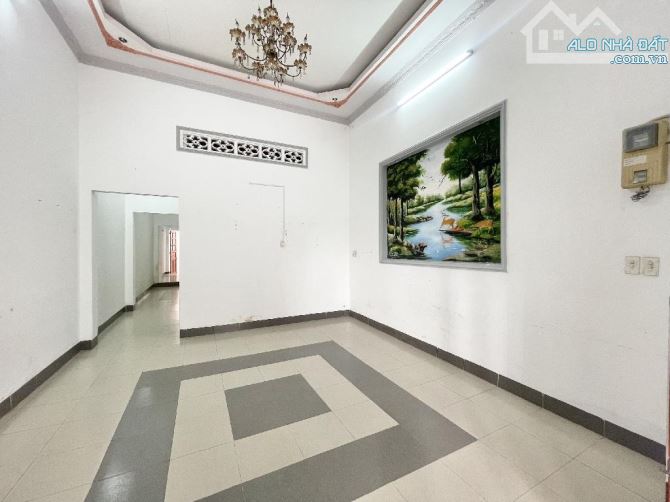 BÁN ĐẤT TẶNG NHÀ- HẺM XE HƠI THÔNG- HIỆP BÌNH CHÁNH -THỦ ĐỨCC- 90M- 4.4x20- 7.X Tỷ - 1