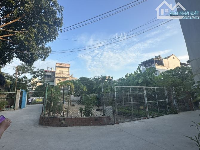 Bán nhanh lô góc nhánh đường Nguyễn Văn Linh,Phước Nguyên,Bà Rịa - Giá bán: 3 tỷ 800 triệu - 1