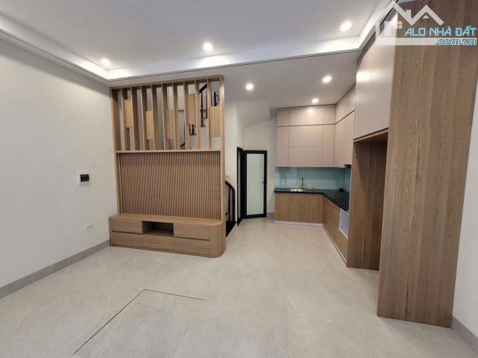 Rẻ nhất Thạch Bàn, 45m, 6 ngủ, giá chỉ 6.850tỷ còn bớt - 1