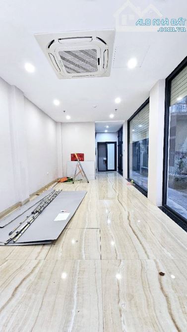 Tạ Quang Bửu -PHÂN LÔ LÔ GÓC - Ô TÔ TRÁNH - KINH DOANH - THANG MÁY NHẬP - CH HOMESTAY DÒNG - 1