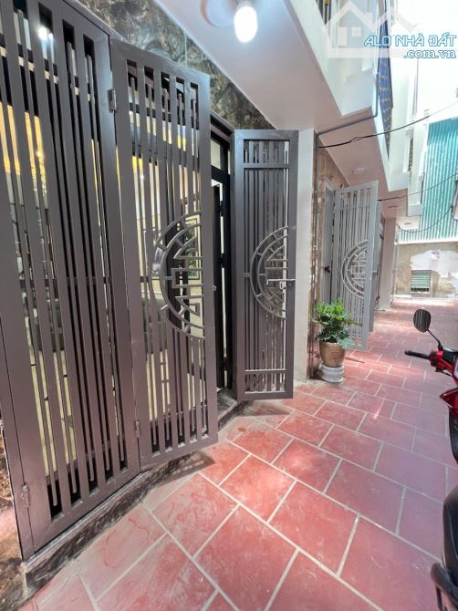 Bán nhà 5T KĐT Đô Nghĩa, full nội thất, sổ đỏ chính chủ - 1