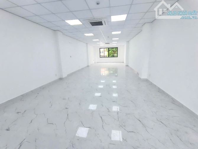 BÁN GÓC 2 MẶT TIỀN 3/2 P.12 Q.10 -( 20 x 16 ) - H 7 LẦU - DTSD 2000m2- HĐT 320TR - 68 TỶ - 1