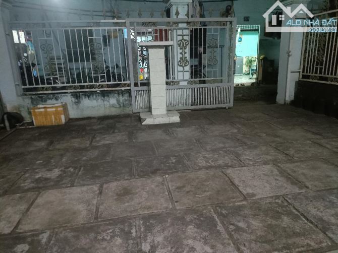 Quận 2 – HXH – Nhà - DT: 196m² (6.4 x 30m) – sát mặt tiền Nguyễn Thị Định – 10,9 tỷ - 1