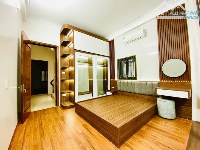 NHÀ MỚI KIM GIANG, DÂN XÂY, SÁT PHỐ, NGÕ Ô TÔ, 44M2 5 TẦNG, FULL ĐỒ LUNG LINH, 9 TỶ - 1