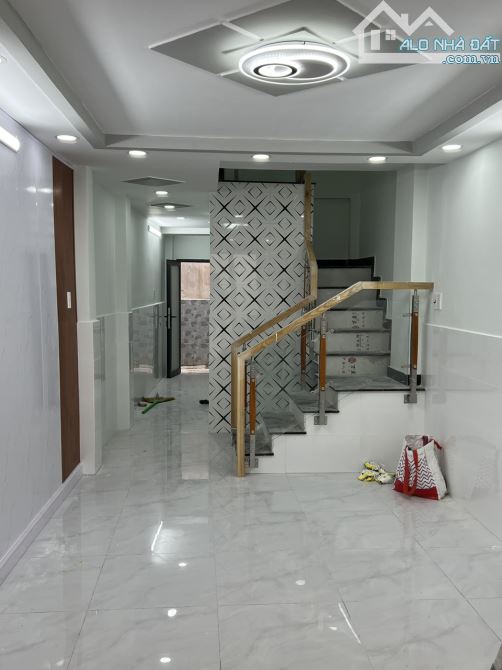 🔥TÂN PHÚ GIÁP QUẬN 11 – HẺM 3M GẦN ĐẦM SEN – 39M2 - 2 TẦNG (2PN) - NHỈNH 3 TỶ - 1