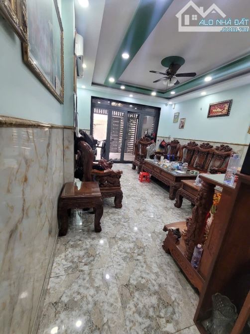 Trường Chinh Quận 12 - 2 tầng 96m2 4,3x21 nỡ hậu - HXH - Chỉ 5,2 tỷ - 1