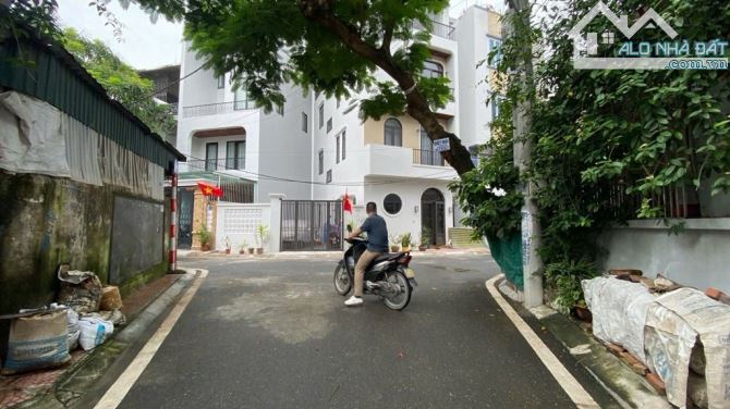 90m² Đức Giang – MT 4.5m – 13.5 Tỷ – Phân Lô – Ô Tô Tránh – Kinh Doanh – Sổ Hoa Hậu - 1