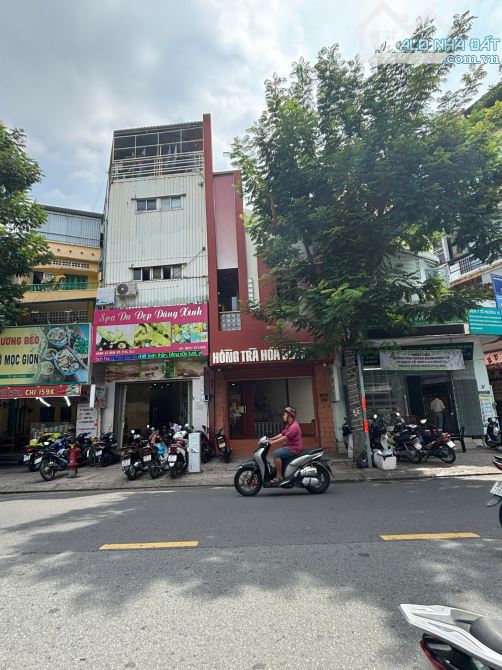 CHIA TÀI SẢN BÁN GẤP NHÀ 2  MẶT TIỀN  HÙNG VƯƠNG. P9-Q5. VỈA HÈ RỘNG 8M. GIÁ 19 TỶ - 1