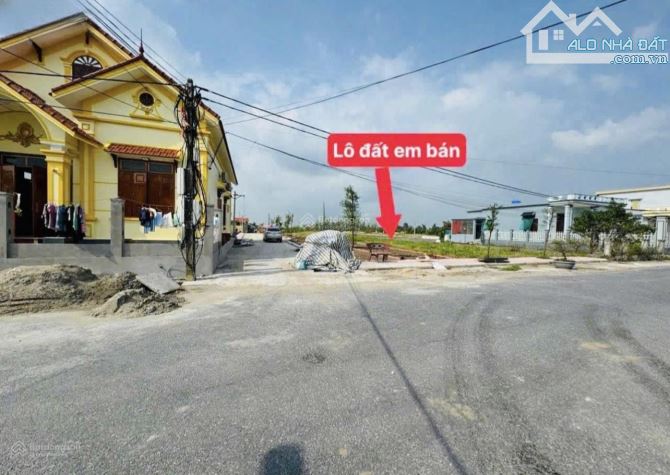 Bán lô góc biển Quất Lâm,DT 110m2 giá 1,3 tỷ vị trí đẹp gần bãi tắm