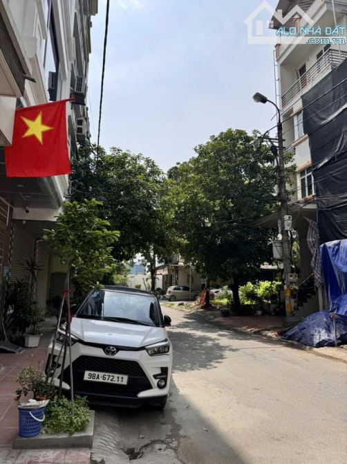 45m2 NHÀ 6 TẦNG,  VỈA HÈ, KINH DOANH, ÔTÔ TRÁNH NHAU KHU VIP LAI XÁ, NGAY CỔNG CHÀO HOÀI Đ - 1