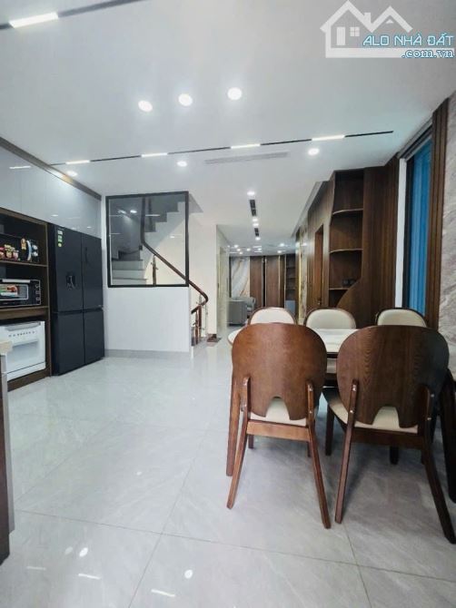 🔥 BÁN NHÀ  CỰ KHỐI, LONG BIÊN – Ô TÔ TRÁNH, VỈA HÈ – 56.8M² – 7 TẦNG THANG MÁY DUPLEX - 1