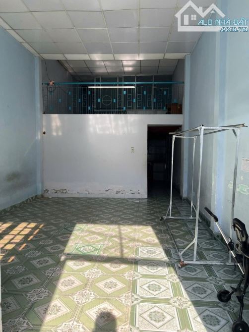BÁN NHÀ LÂM THỊ HỐ Q12 - 2 TẦNG 60M2 ( 4M X 15M) - HẺM 6M - HƠN 3 TỶ. - 1