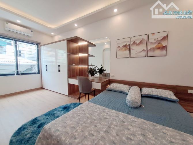Ngõ 75 PHÚ DIỄN - 6 tầng - dân xây - vài nhà ra Ô TÔ TRÁNH - bãi đậu xe đi bộ ra- hơn 7 tỷ - 1