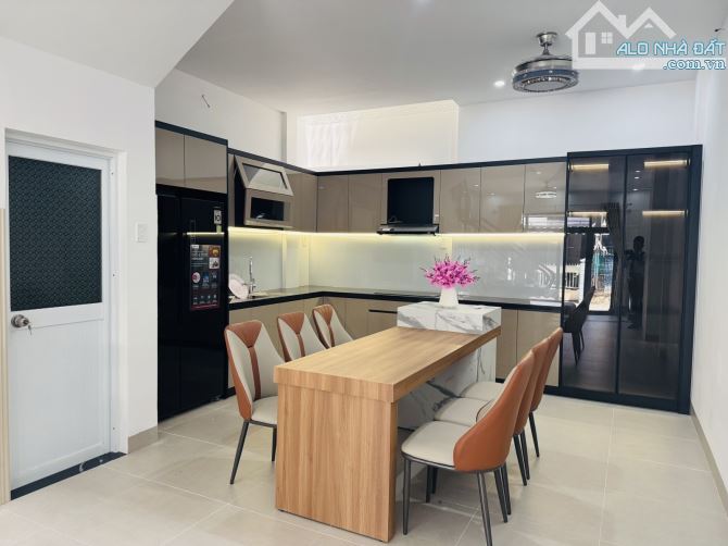 💥BÁN NHÀ MẶT TIỀN 3 TẦNG ĐẸP NHƯ TRANH-HẢI CHÂU-ĐÀ NẴNG - 1