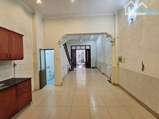 💥NGUYỄN CHÍ THANH - KHU PHÂN LÔ DÂN XÂY - 2 MẶT THOÁNG - Ô TÔ DỪNG ĐỖ - GẦN PHỐ - DT 42 M - 1