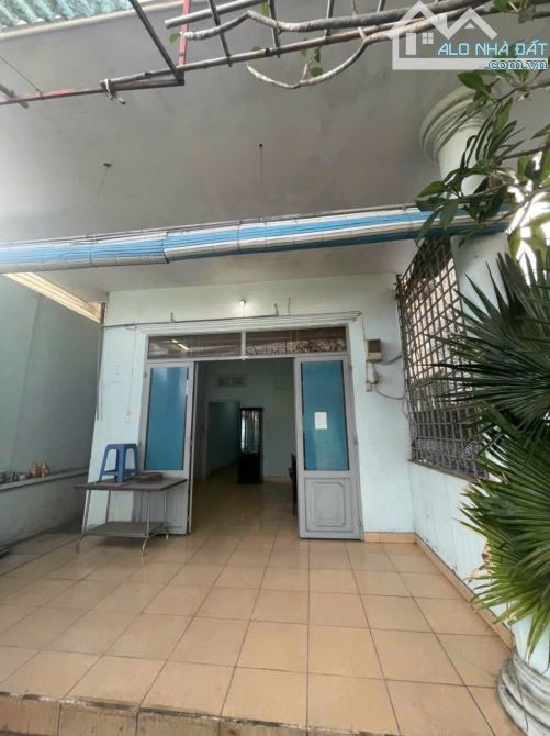 Nhà Linh Xuân hẻm xe tải, 2pn, rộng rãi thoáng mát. Sẵn 3 máy lạnh - 1