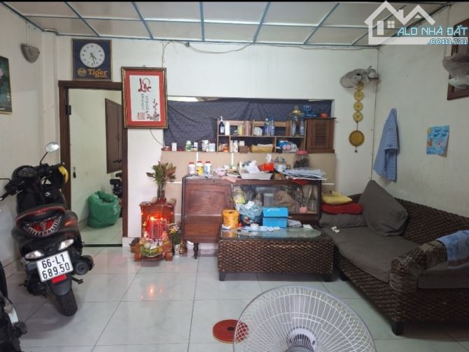 Bán nhà ngõ Trần Quang Khải, Hiệp Phú, Q.9, 160m2, 3 tầng, 3PN, SH, 11.35  tỷ. - 1