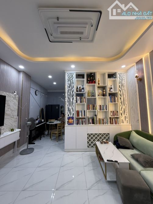 Bán nhà mới 4 tầng,hẻm thông,ngang 4.5m,4PN,Quận 7 -PHÚ THUẬN,hơn 4 tỷ - 1