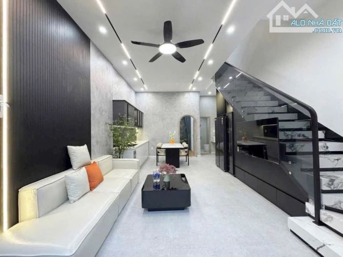 🏡 CỰC PHẨM NHÀ 3 TẦNG SIÊU ĐẸP–KIỆT TRẢI NHỰA CÙ CHÍNH LAN–FULL NỘI THẤT CAO CẤP - 1